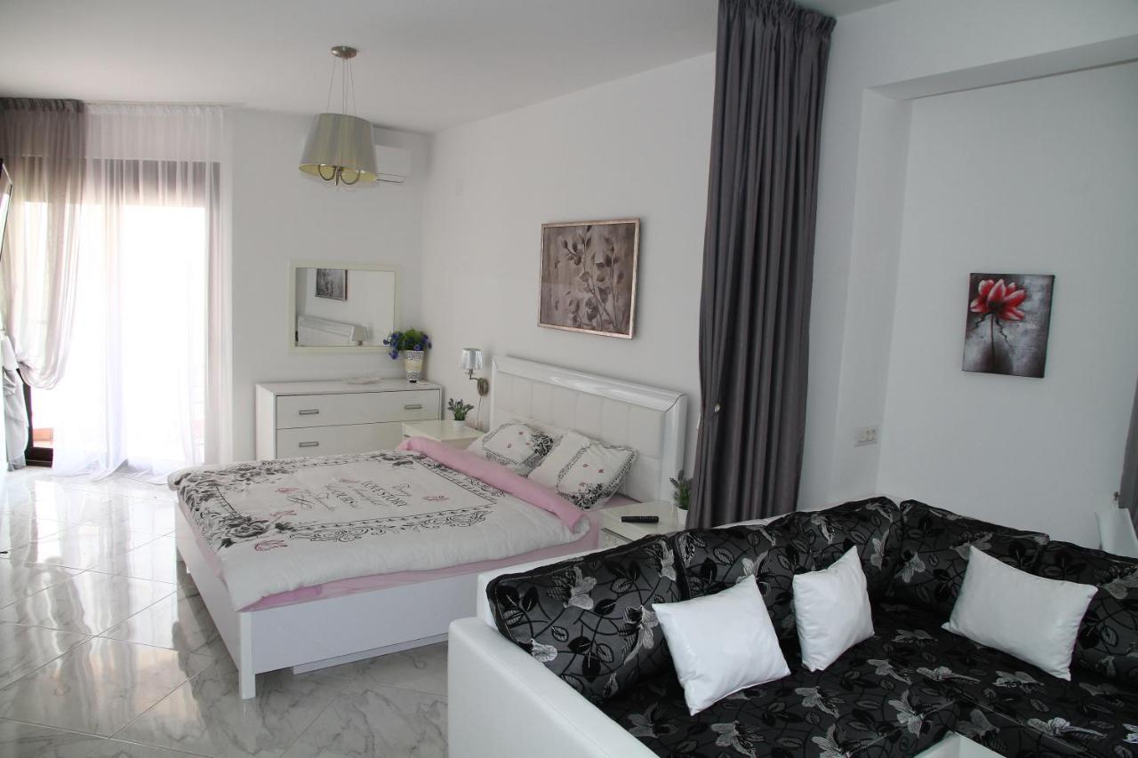 Bella Costa Apartment Dobra Voda Exterior photo